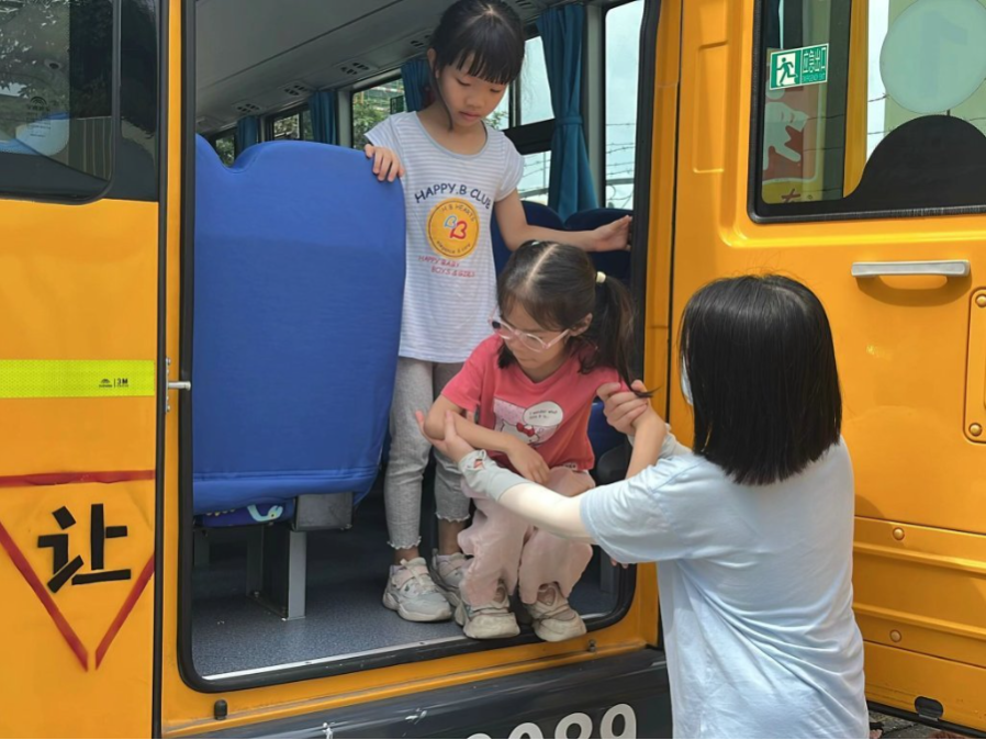 安全護(hù)航，平安抵達(dá) ▎佛山市南海區(qū)大瀝禹源幼兒園2024年校車安全應(yīng)急演練