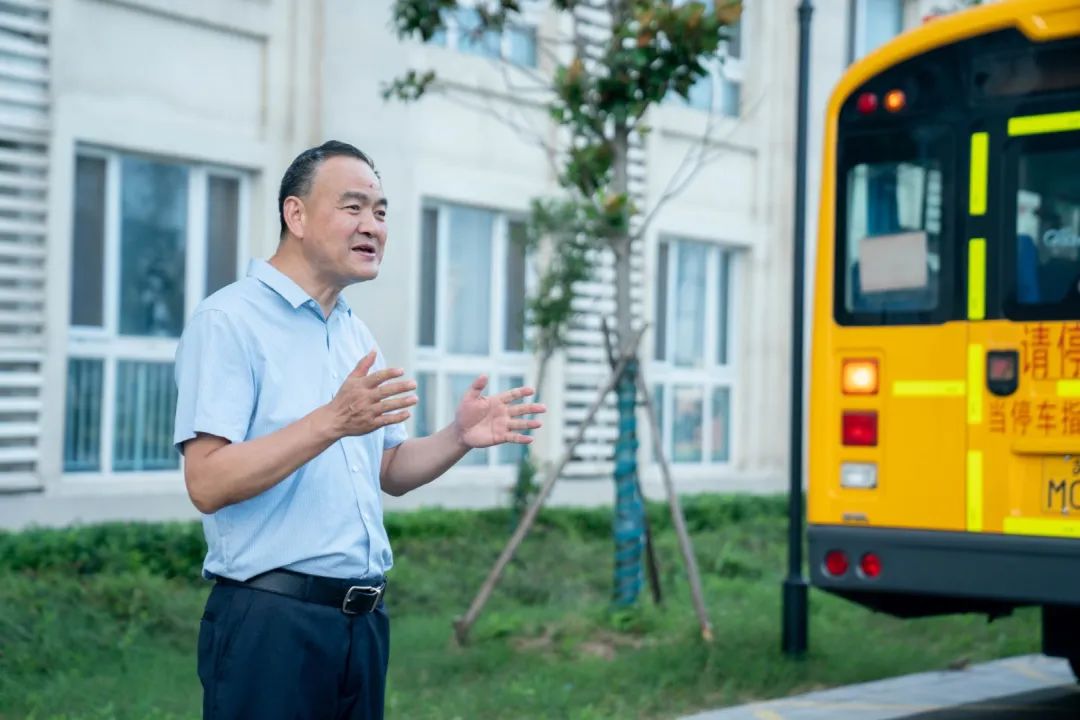心系校車安全,筑牢平安防線 | 蘇外（港）成功舉行校車安全演練活動