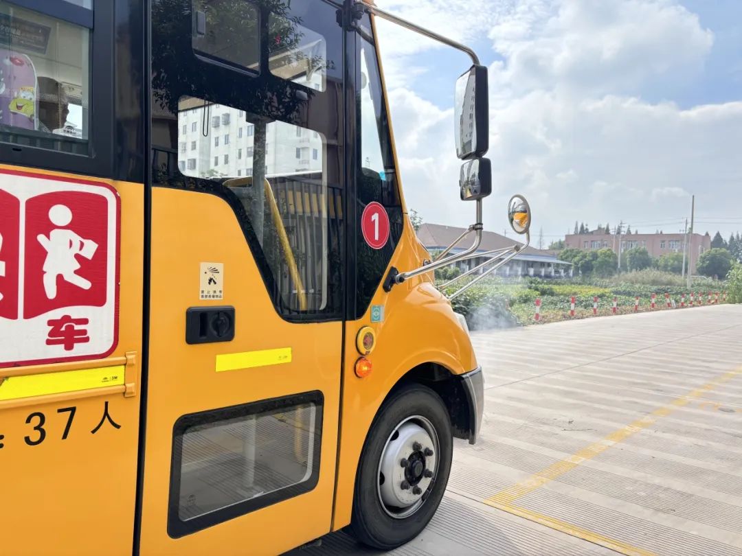 以練筑防 安全啟航 | 興化市陽山幼兒園校車安全應急疏散演練