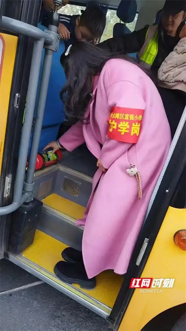 永州市冷水灘區(qū)富強小學2024年秋季校車管理工作紀實