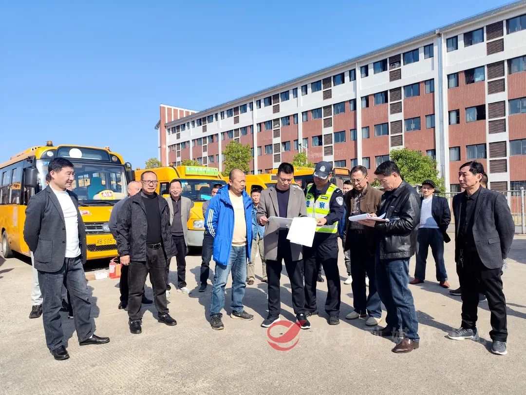 攸縣：強化校車安全大檢查 擰緊校車出行“安全閥”