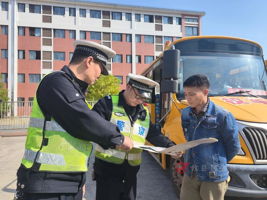 攸縣：強化校車安全大檢查 擰緊校車出行“安全閥”