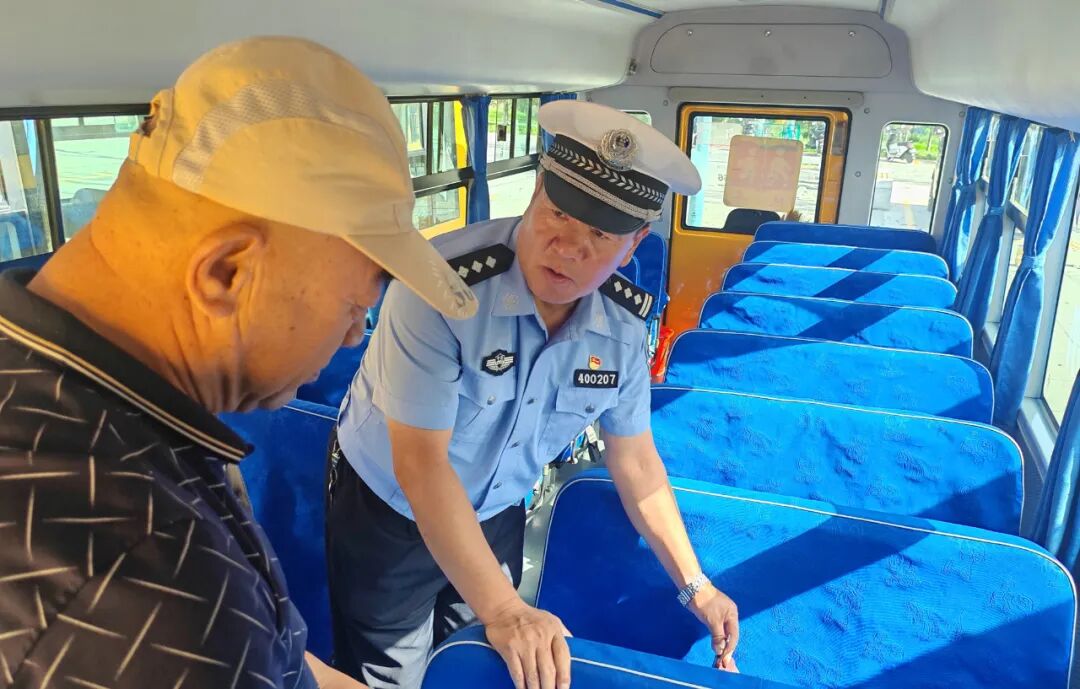 護(hù)航開學(xué)季 | 固原交警強化校車安全“大檢查”，筑牢學(xué)生“平安路”！