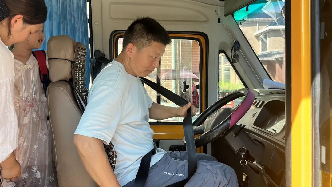 【平安校園】安全“童”行，防患未然——東幼校車應急疏散演練紀實