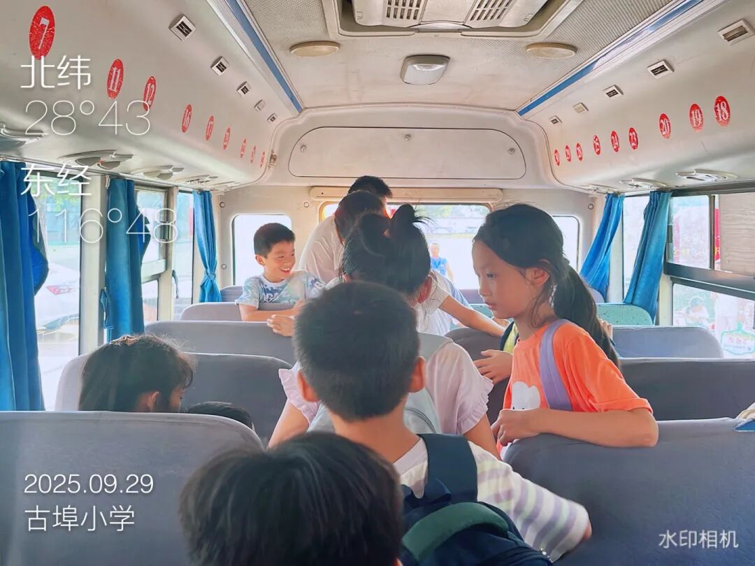 以練筑安全，守護上學路——古埠鎮(zhèn)中心小學開展校車安全應急演練