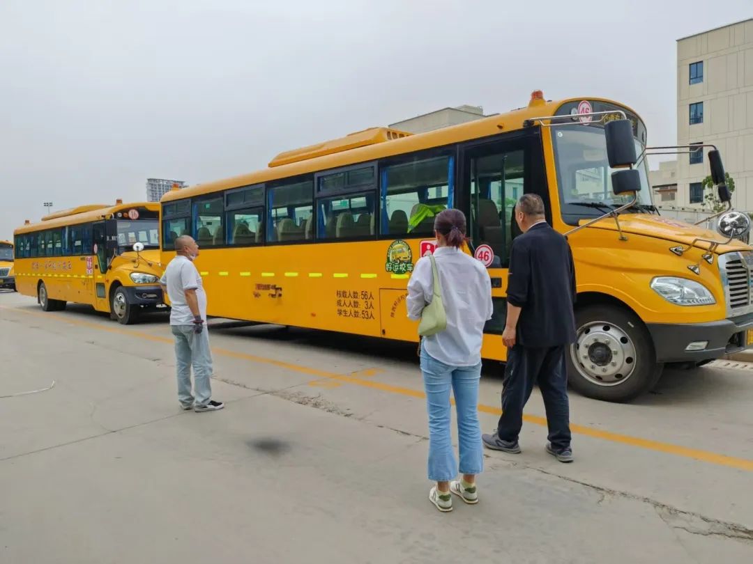 校車安全大檢查 筑牢學生安全路