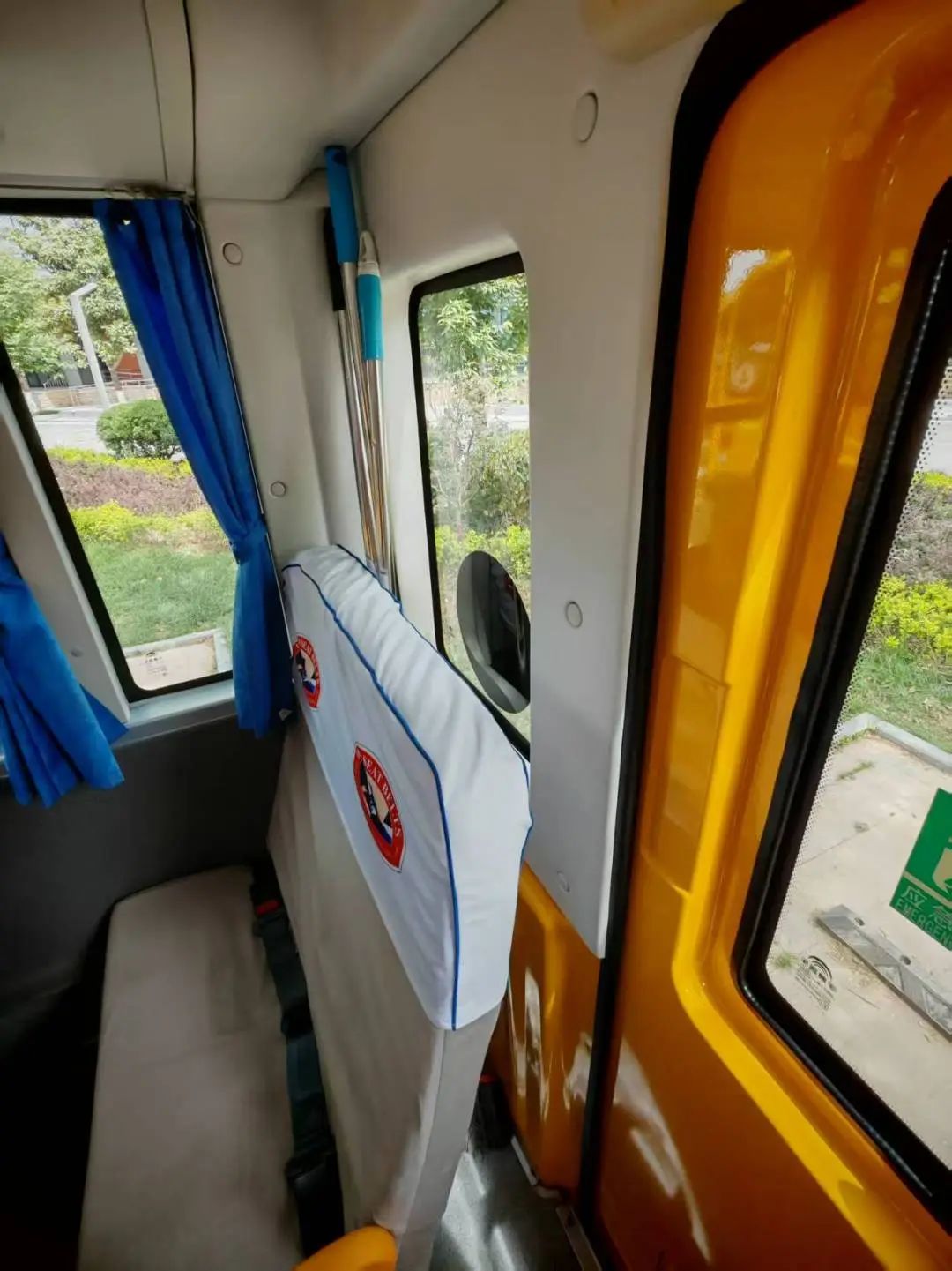 校車安全大檢查 筑牢學生安全路