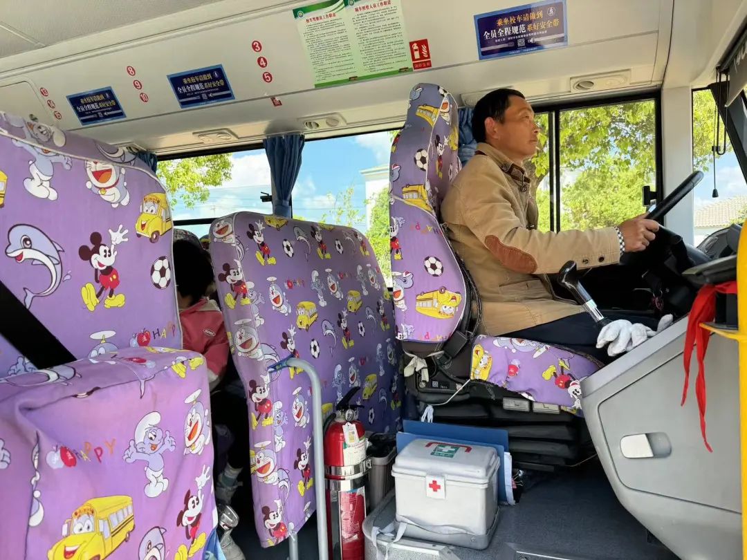 心系安全，平安乘車——興化市永豐鎮中心幼兒園校車安全演練