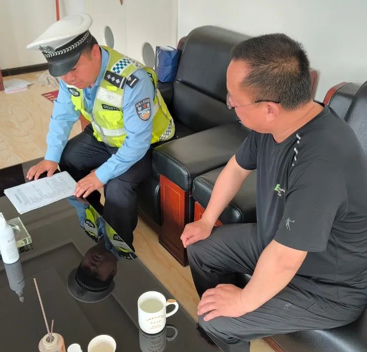 強化校車安全“大檢查”，擰緊校車出行“安全閥”