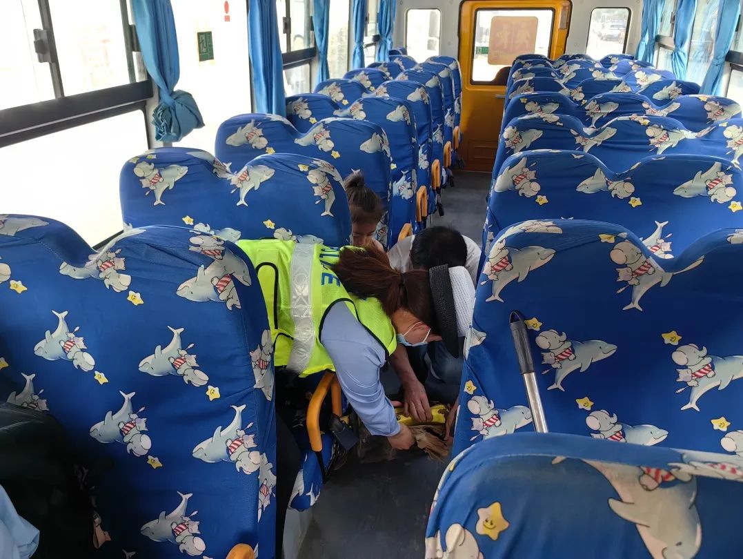 安塞公安交警▏強化校車安全“大檢查”，擰緊校車出行“安全閥”