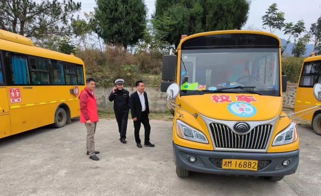 楊村甸鄉(xiāng) || 校車隱患細(xì)排查 師生安全有保障 圖片